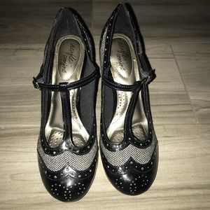 Women’s DexFlex Comfort Strap Heels